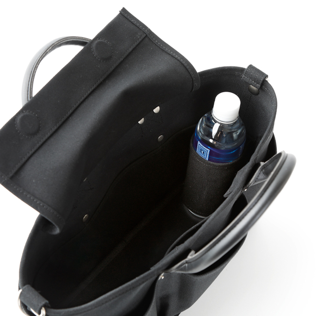 【紀ノ国屋×VegieBAG】VegieBAG　FLAP／中身が見えないよう磁石で開閉できるフラップ付きです