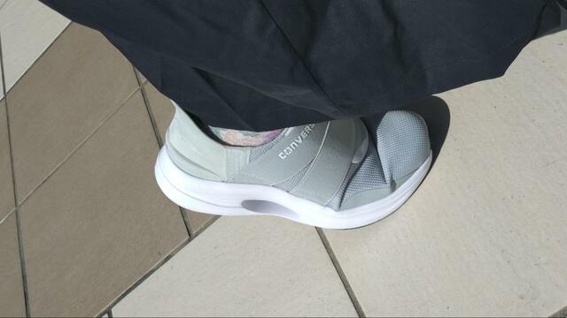 【コンバース コート ケイブスター SS XG】アッパー全体が柔らかく、足の動きにも自在に沿ってくれます 