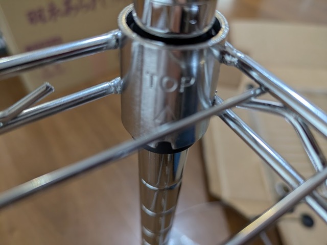 【Amazon basics　3段スチールラック キャスター付き】カラーはシルバーとブラックの2種類あります