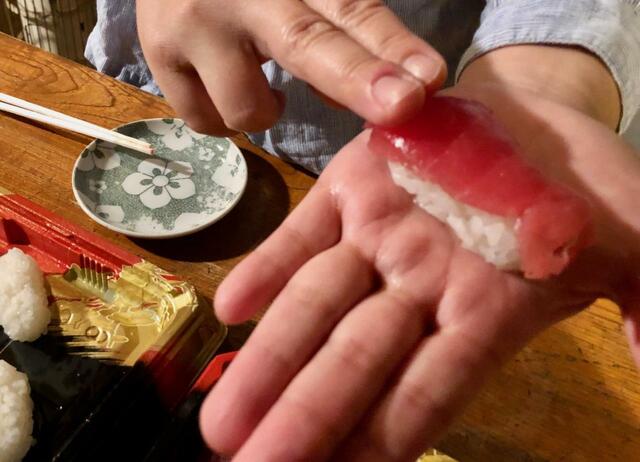 【はま寿司 お家ではま寿司セット】握り方にこだわってみるのも楽しいですね