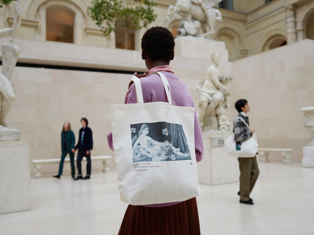 Jean-Auguste-Dominique INGRES / Une Odalisque © RMN-Grand Palais / Angèle Dequier Balthasar van der AST / Flowers, Shells, Butterflies, and Grasshopper © RMN-Grand Palais (Musée du Louvre) / Tony Querrec Louvre Pyramid © I.M. Pei