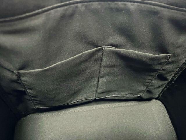 【ファッションセンターしまむら】メインの収納スペースには仕切りポケットが2つ