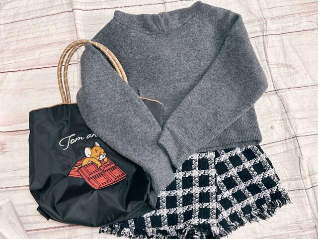 モノトーンコーデに合わせてみました♪