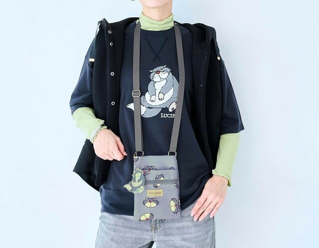 スマートフォン収納ポケット付きショルダーバッグ（選べるキャラクター）｜￥ 2,990 （税込）