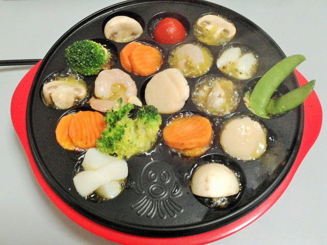 【ようこそ、わが家へ』レシピ／【第1話】たこ焼き器を使ったアヒージョ