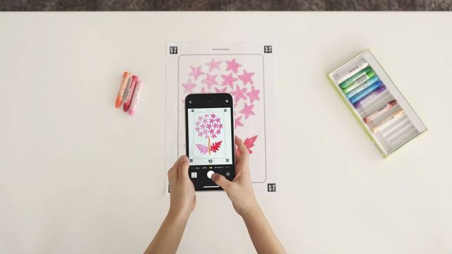 《フラワーズ ボミング ホーム》　Ⓒチームラボ