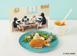 「ピングーファミリーの食卓」<価格:1,390円(税込)>【メニューもグッズも全部ピングー!見たことある“あの料理”も登場!「ピングーカフェ」東京ソラマチ(R)で開催中!】