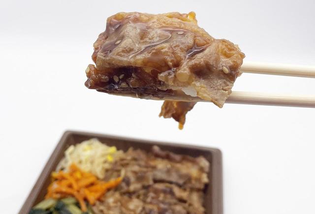 それぞれ個性が異なるコンビニ各社のカルビ弁当