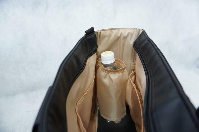 ボトルホルダーで飲み物を安定して持ち歩ける