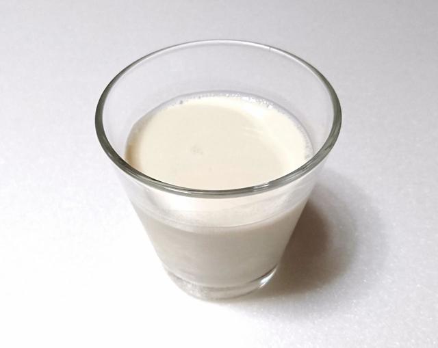 めいらく　無調整有機豆乳　900ml×3本　538円