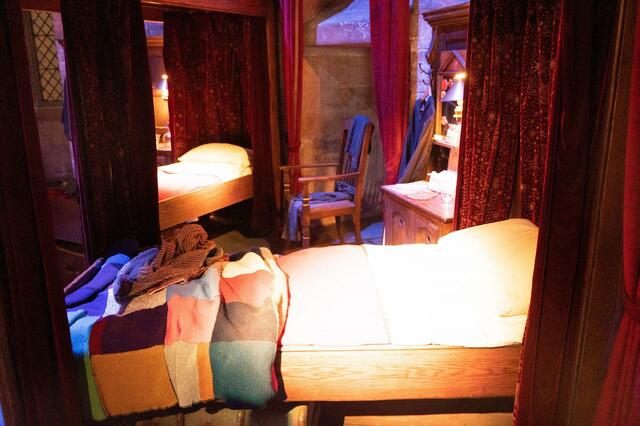 グリフィンドールの男子寮｜ワーナー ブラザース スタジオツアー東京 メイキング・オブ・ハリー・ポッター