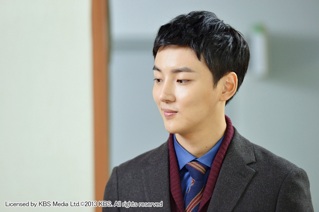 『総理と私』　Licensed by KBS Media Ltd. ©2013 KBS. All rights reserved