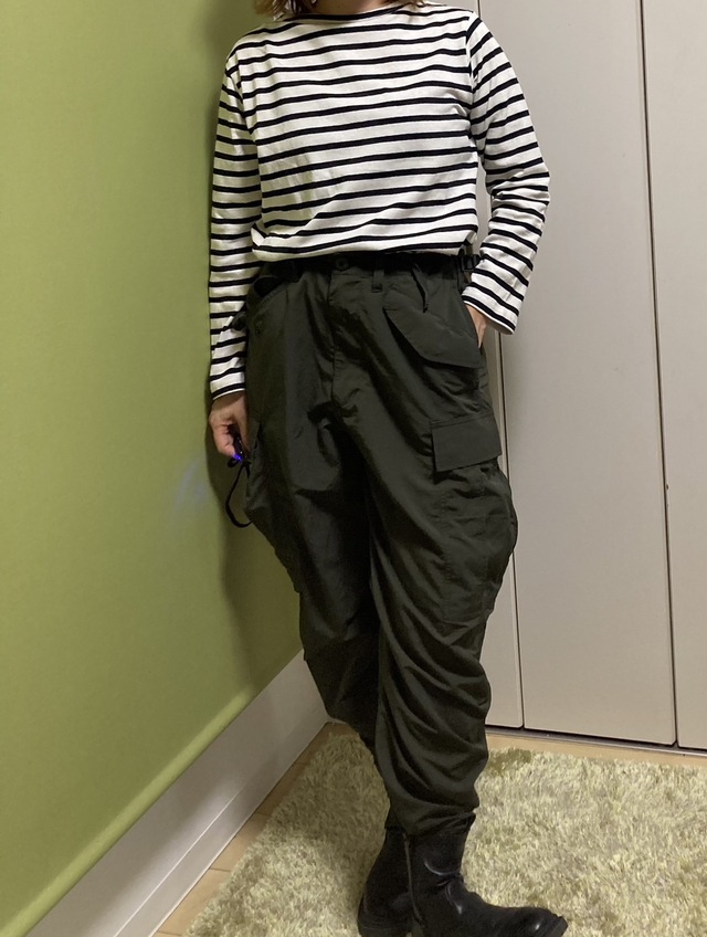 【ワークマン M47タイプユーティリティカーゴパンツ】シャツインすることで脚長効果も