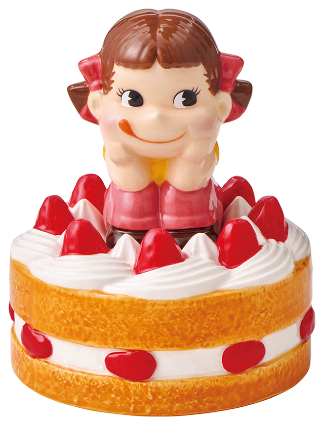 「バースデーペコちゃん陶器人形」＜11月下旬発売、幅約130×高さ約155mm、税込3,800円＞【不二家の2023年クリスマスケーキ】