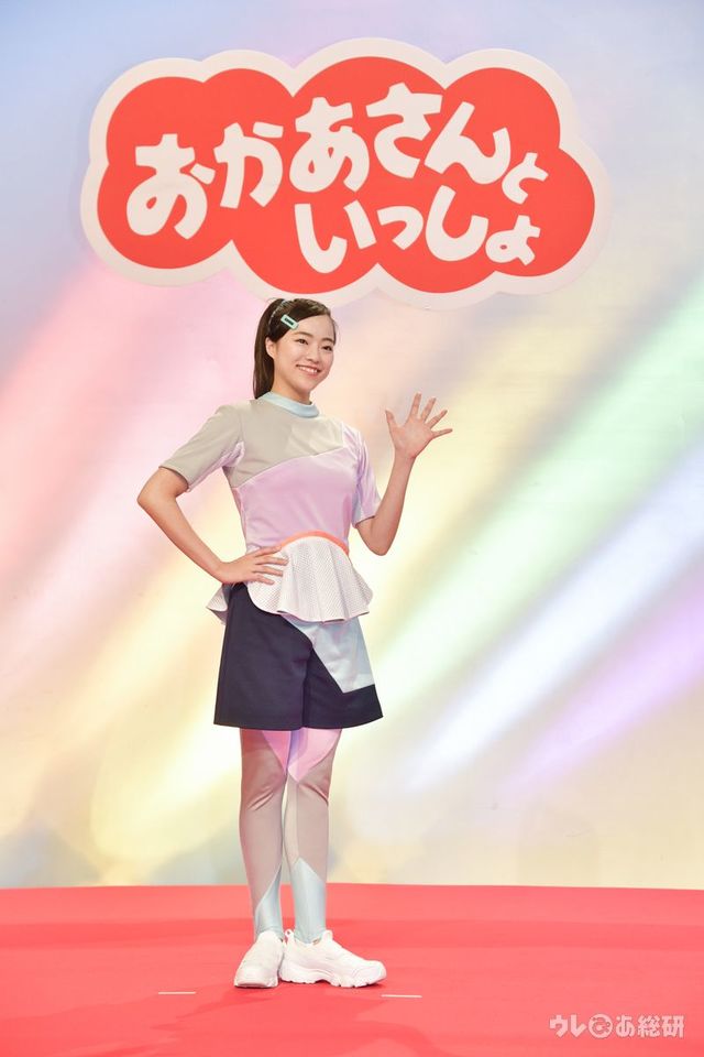 あづきお姉さん 手パー - おかあさんといっしょ 交代記者会見