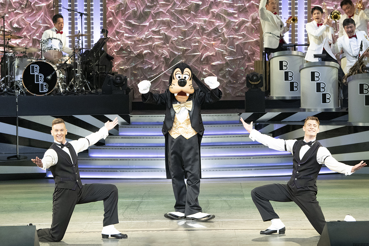【新品】東京ディズニーシー ビッグバンドビート 写真集 東京ディズニーシー®『ビッグバンドビート ミュージック