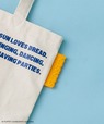 【ACCOMMODE×パペットスンスン】パペットスンスン/キャンバストート　￥3,630／トートの脇には「PUPPET SUNSUN」のラバーネームを挟み込み、 細部までこだわったアイテムに。