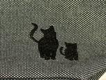 【カルディ ネコの日バッグ プレミアム/オリジナルバッグ】ネコたちはシルエット刺繍なので甘くなりすぎず、大人が持ちやすいデザインです◎