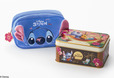 スティッチ/マカダミアチョコレートサンド スペシャル缶(12枚入)スクエアポーチセット 3,630円｜Disney SWEETS COLLECTION by 東京ばな奈