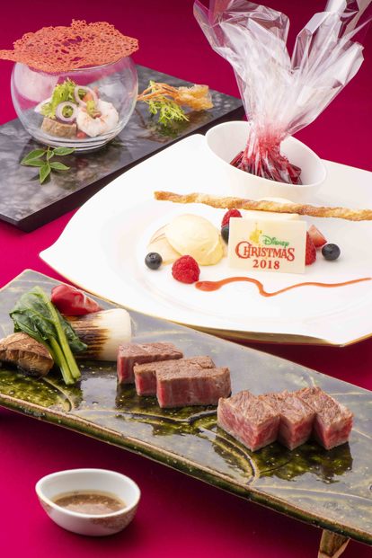 ディズニーホテルのクリスマス特別ディナー 7レストラン完全ガイド 18年版 写真 2 22 ディズニー特集 ウレぴあ総研 ディズニーホテルのクリスマス特別ディナー 7レストラン完全ガイド 18年版 写真 2 22 ディズニー特集 ウレぴあ総研