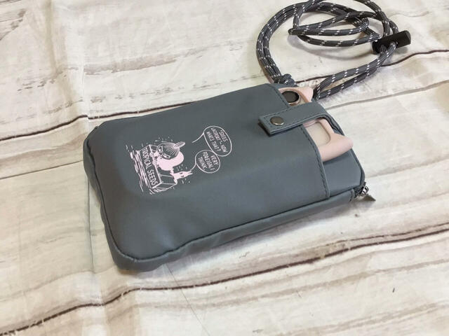 お出かけに必要なものを入れてみました