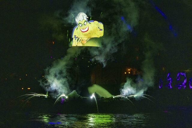 東京ディズニーリゾート「ビリーヴ！〜シー・オブ・ドリームス〜」 シーン３ ディズニー映画「リトルマーメイド」のパート © Disney