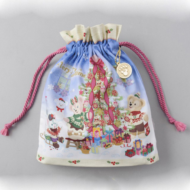 2015ダッフィーのクリスマス「Very Merry Snowtime」巾着　1100円