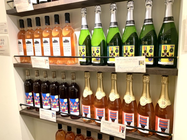 オリジナルワインもラベルがかわいい！プレゼントに良さそう