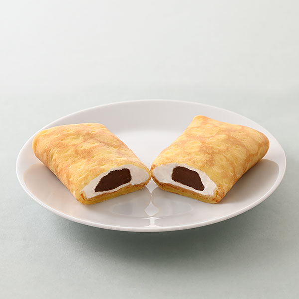 【ファミリーマートの定番スイーツ売上ランキング 4位】「ファミマ・ザ・クレープ 生チョコ」270円(税込)
