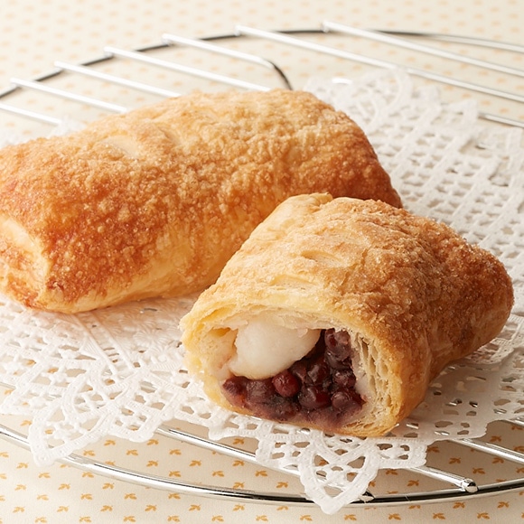 「北海道産あんこもちパイ」280円（税込）