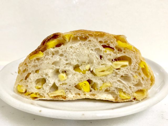 “コーンパン”