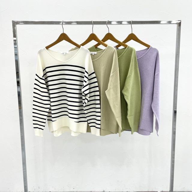 【グローバルワークのウェア売上ランキング 2位】「スッキレイVネックプルオーバー」4,510円（税込）