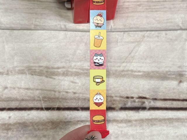 【ちいかわハッピーセット第二弾/うさぎのシールディスペンサー】シールもマクドナルド限定のイラスト!使うのがもったいなく感じてしまいそうです