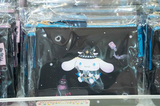 ポーチ 1,650円｜グッズ｜サンリオピューロランド ハロウィーンスペシャルイベント「PUROHALLOWEEN」