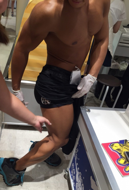 「全力でかき氷つくります！」イケメンマッチョのあつ～いフォトギャラリー