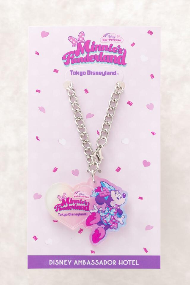 オリジナルチャーム｜ディズニー・パルパルーザ“ミニーのファンダーランド”ライトディナー｜スペシャルメニュー｜ディズニーアンバサダーホテル「ハイピリオン・ラウンジ」｜提供期間：2024年1月9日（火）～4月7日（日）｜東京ディズニーランド「ディズニー・パルパルーザ」第1弾スペシャルイベント「ミニーのファンダーランド」