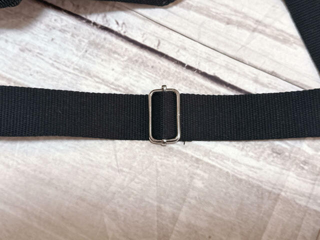 ショルダーストラップは長さ調整が可能！