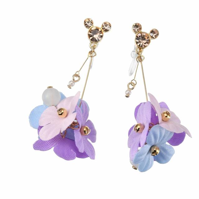 イヤリング ＜ミッキーマウス＞1,760円