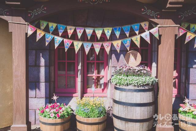 ドリームガーランドをモチーフとしたデコレーション｜東京ディズニーランド