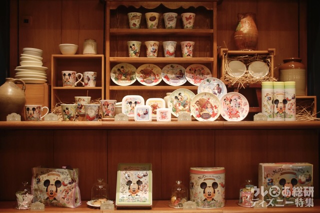 TDL 美女と野獣エリアのお店「ビレッジショップス」 撮影/高梨鈴子