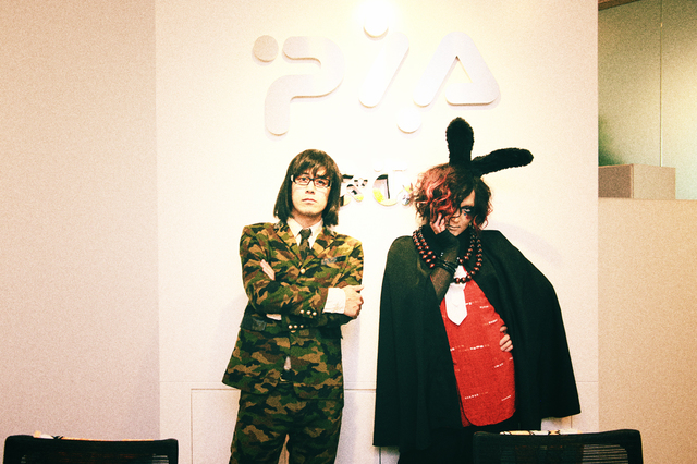 マイナス人生オーケストラ・ハル（Vo）／アーバンギャルド・松永天馬（Vo）