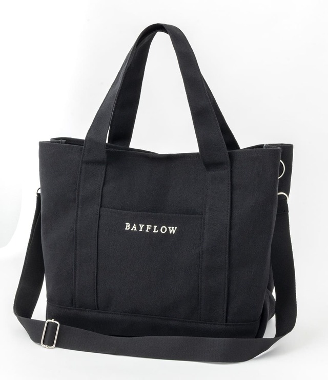 【『BAYFLOW 収納5ポケット LOGO TOTEBAG BOOK BIG』(宝島社)】価格:3,289円(税込)、サイズ(約):幅29.5×高さ27.5×マチ14.5cm