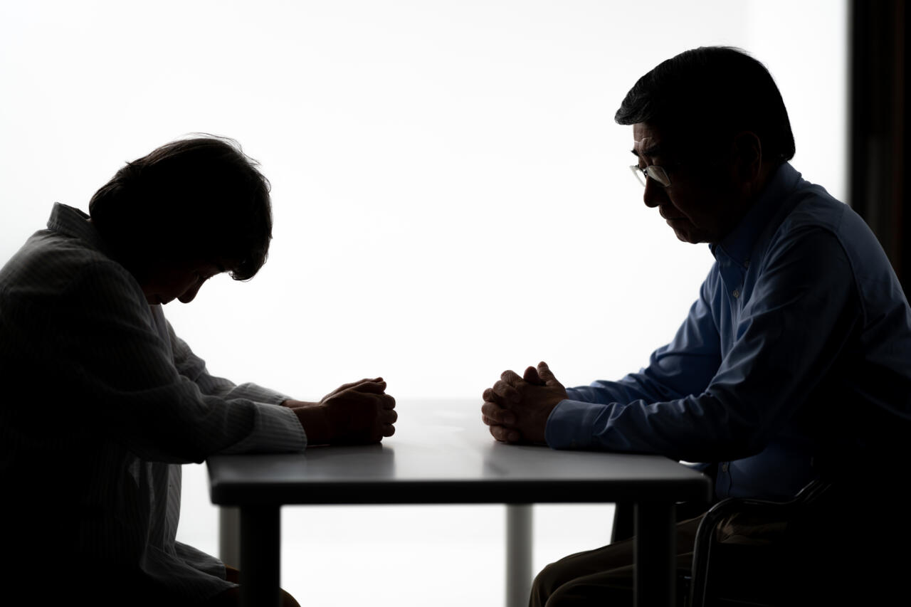 夫に熟年離婚を切り出された!妻に聞いた葛藤と“それから” #3「逃げ出す夫が憎くて、でも…」(1/2) - ハピママ*