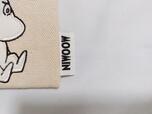 MOOMINのタグつきで、高級感あり【SPRiNG 11月号増刊】付録：MOOMIN（ムーミン）スマホも入る「お財布クラッチバッグ」