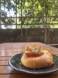 【コックテイルハンバーガーズ】トマト蜂蜜パン
