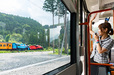 バスのバーティー車内から、トーマスとジェームスを見る｜大井川鐵道「Day Out With Thomas 2018」
