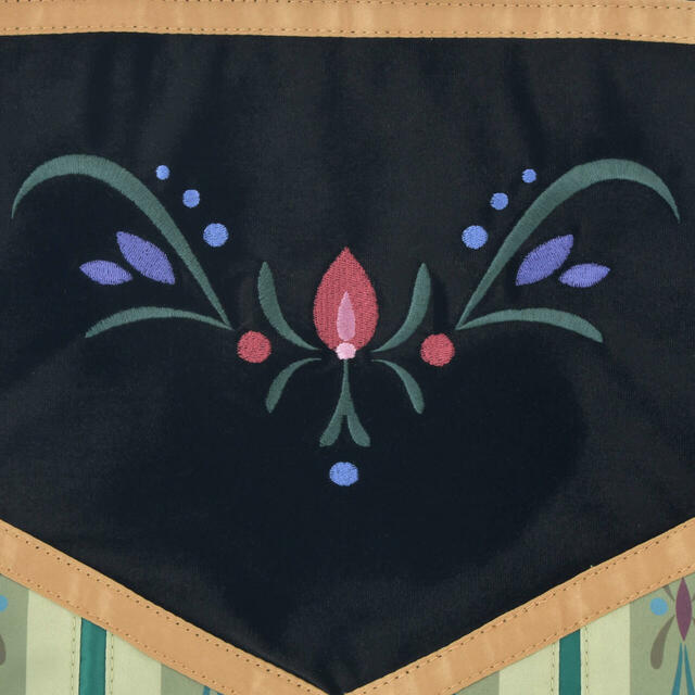 トートバッグ DISNEY FROZEN 4,900円