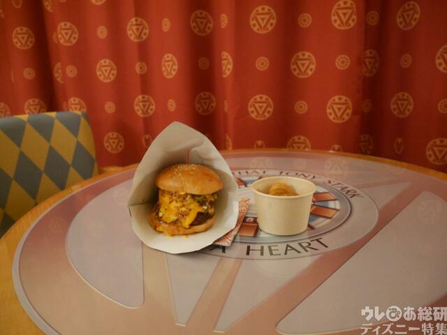 「地球最強のチーズバーガー」