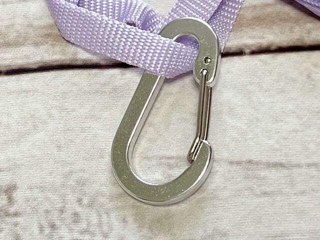 カラビナ付きなので、バッグにつけて持ち歩くことができます【紀ノ国屋】ミニミニバッグ：ラベンダー