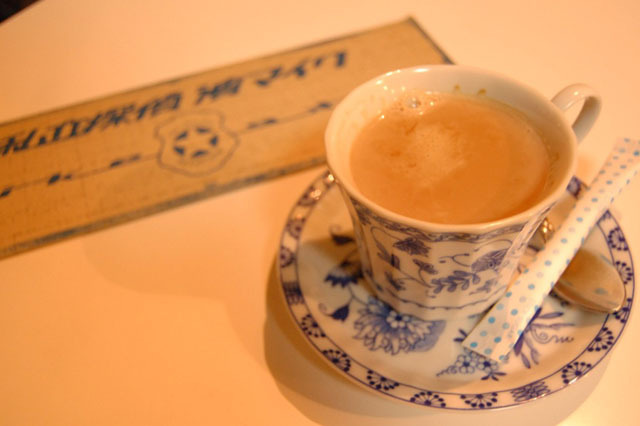 マイクの飲んでいた「カフェ・オレ」こと、「ミルクコーヒー」